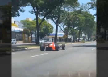 Vídeo: homem é flagrado dirigindo réplica de carro de Fórmula 1 na Avenida Colombo, em Maringá