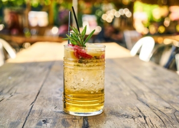 Estado compra 424 ampolas de antídoto contra metanol; Paraná tem três novas suspeitas