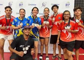 Equipe de São João do Caiuá conquista 17 medalhas em competição de Badminton