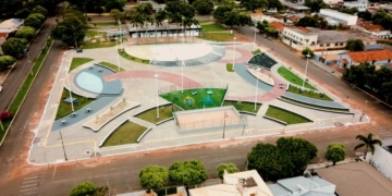 Diamante do Norte inaugura nova praça com estrutura moderna e lazer para toda a família