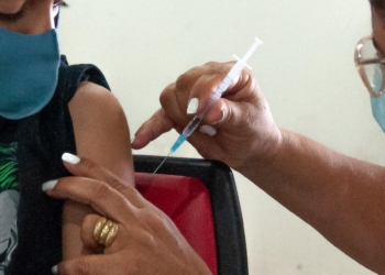 Unidades de Saúde de Paranavaí abrem neste sábado para Dia D da campanha de vacinação