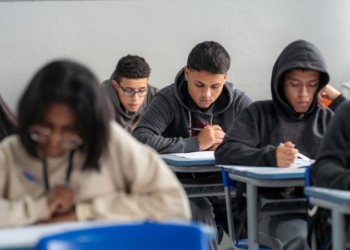 Professores da rede estadual dão dicas na reta final de preparação para o Enem 2025