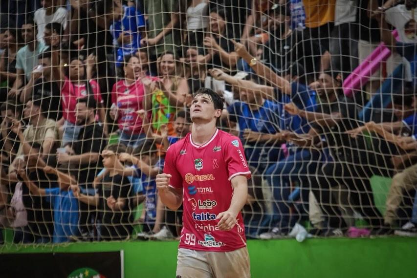 Loanda Futsal larga na frente em disputa pela vaga para as quartas de final