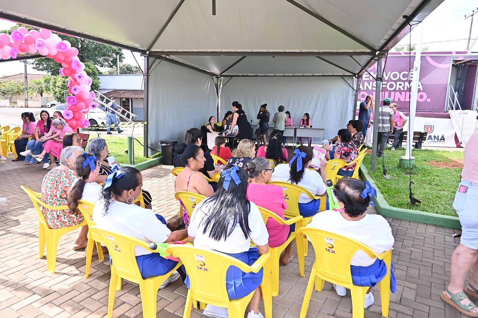 Carreta do Paraná Rosa encerra atendimentos neste sábado em Santo Antônio do Caiuá