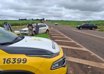 Acidente na PR-158, próximo ao trevo de acesso a Paranavaí, deixa duas pessoas feridas