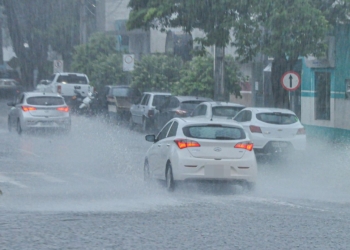 Defesa Civil de Paranavaí emite nota sobre possibilidade de tempestades nesta sexta