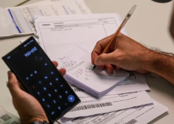 Feirão da Serasa renegocia dívidas com até 99% de desconto; veja como participar