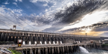 Itaipu destaca no Senado que é uma das fontes de energia mais baratas para o consumidor