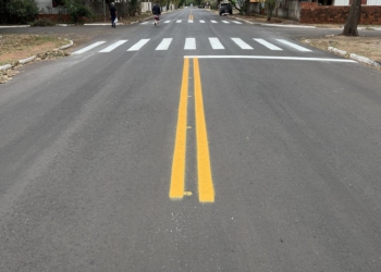 DER/PR recupera pavimento de sete ruas da cidade