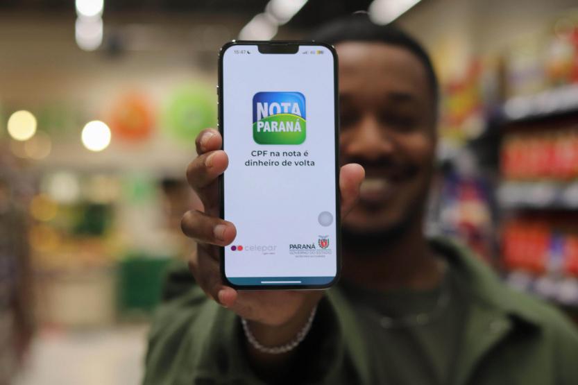 Consumidores de duas cidades do Noroeste ganham prêmios de R$ 1 mil no Nota Paraná