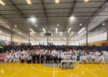 Campeonato Paranaense de Karatê Kemtiam reúne mais de 200 atletas em Paranavaí