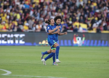 Marta e dupla brasileira disputam prêmio da Fifa de gol mais bonito