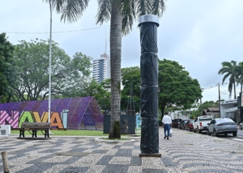 Totens de segurança começam a ser instalados em Paranavaí 