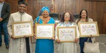 Diploma Negritude homenageia quatro personalidades de Paranavaí