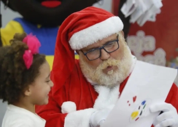 Crianças de Paranavaí esperam por padrinhos que possam presenteá-las neste Natal