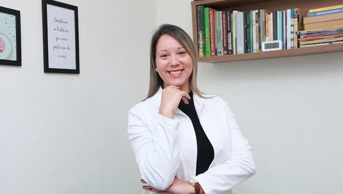 A psicóloga Roberta Passos, especialista em Neuropsicologia