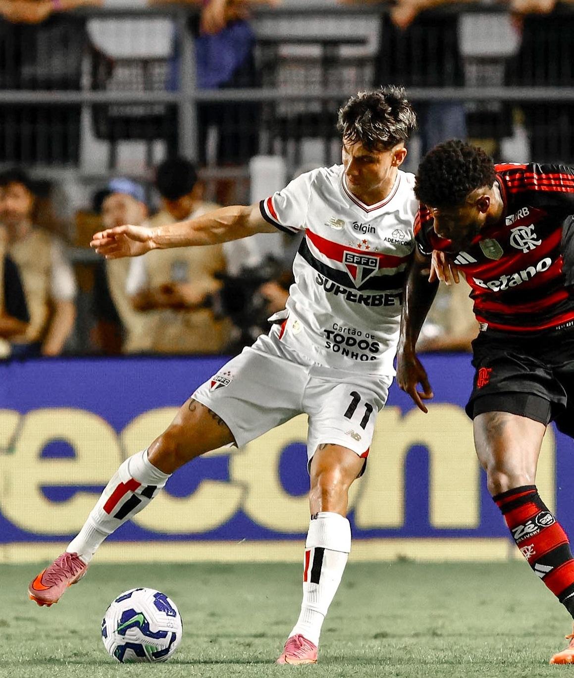 São Paulo arranca empate e impede Fla de assumir liderança