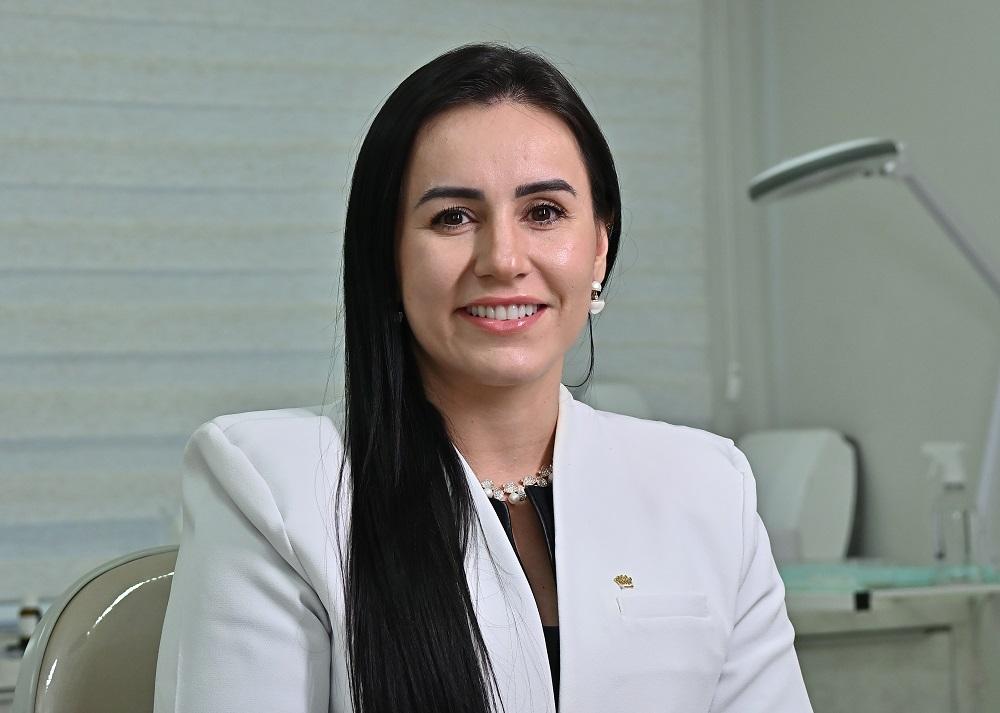 A médica Adrieli Deltrejo alerta para a necessidade de prevenção à doença para salvar vidas
Foto: Ivan Fuquini