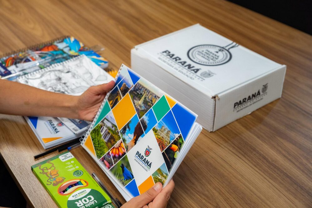 a-kit1 Kits escolares começam a ser distribuídos nesta sexta-feira