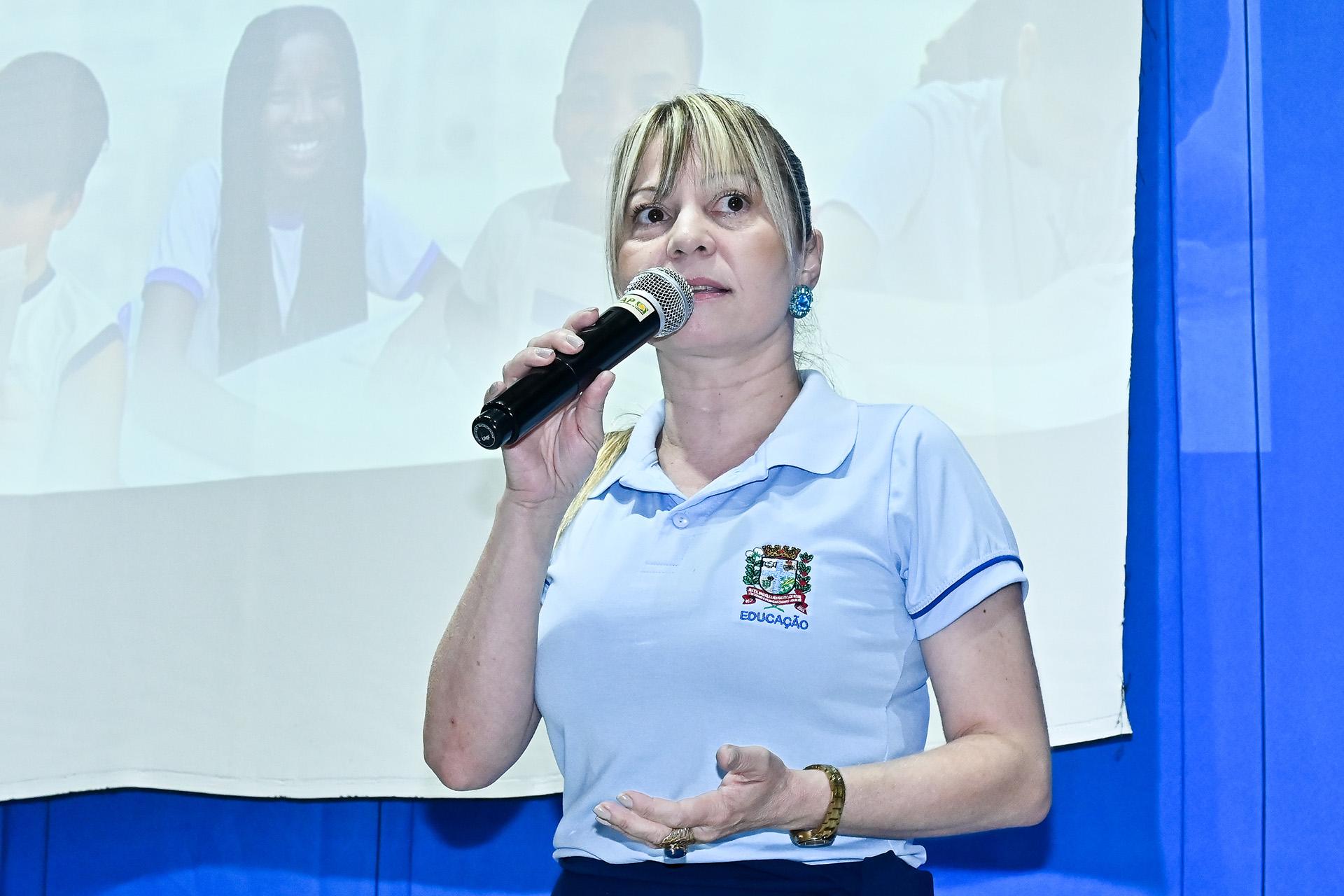Semeando Ivan Fuquini 05-12 (3) Wanessa Durante disse que o projeto Semeando Leitores empolgou os professores
Foto: Ivan Fuquini