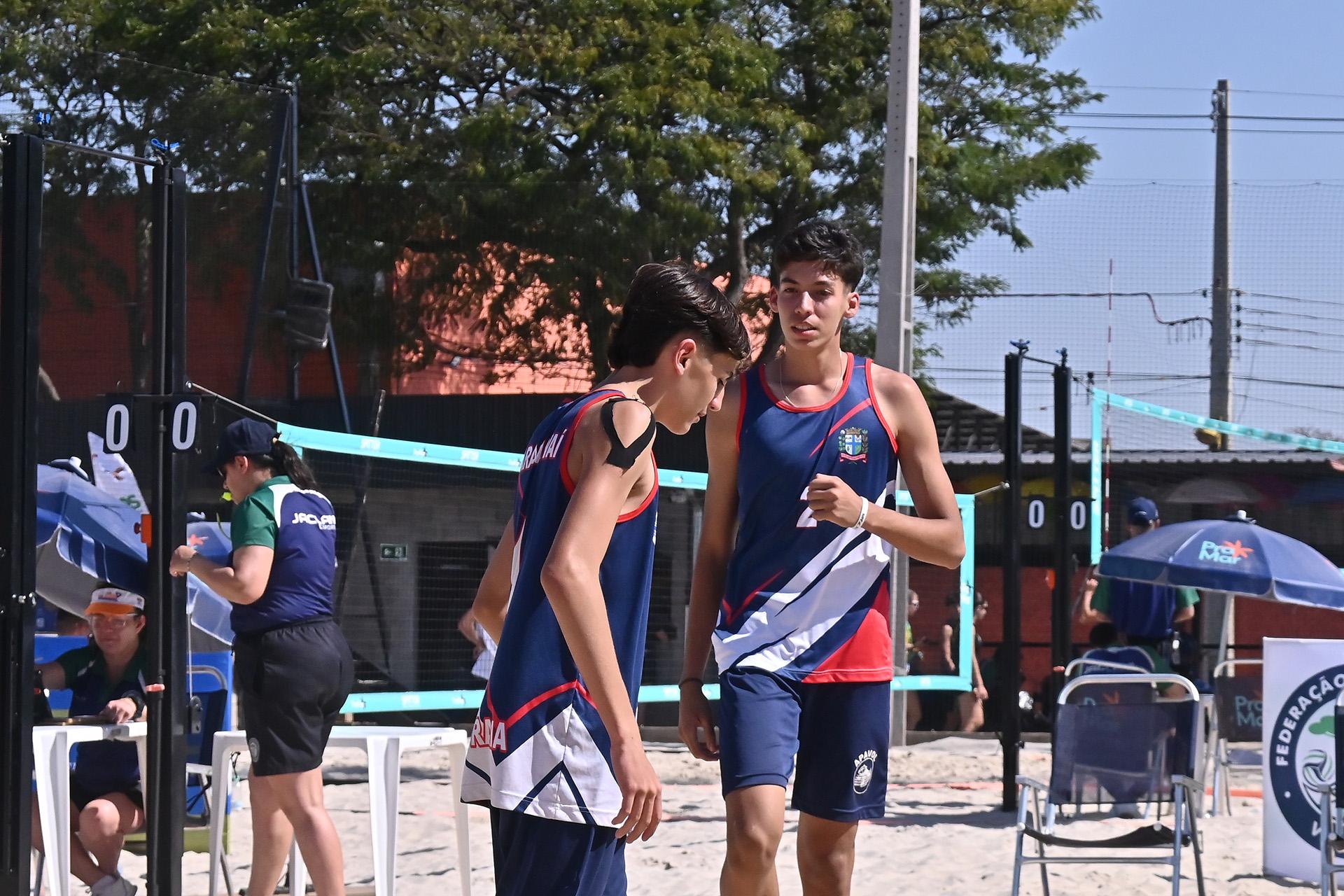 Praia Miguel e Bernado faram estreia em competição nacional
(Foto: Ivan Fuquini)