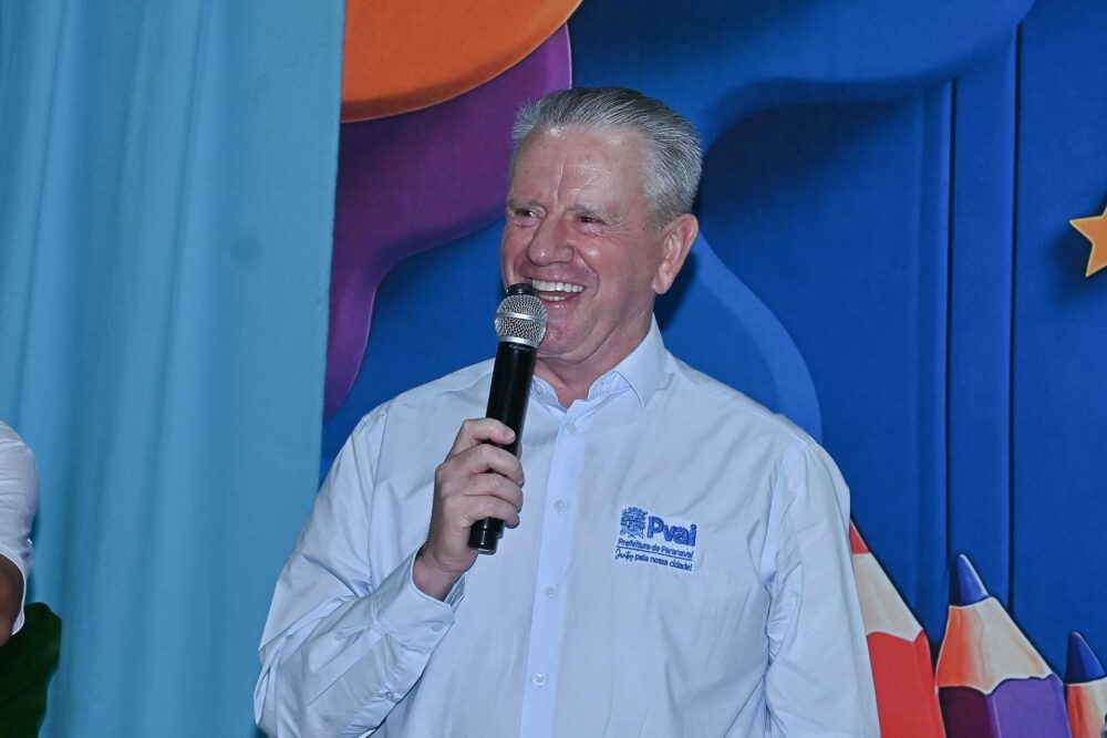 a-prefeito Mauricio Gehlen, prefeito de Paranavaí