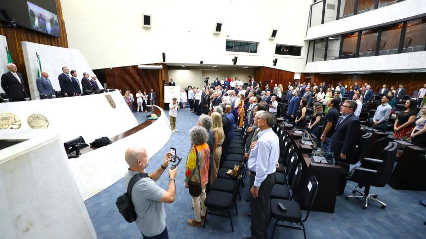 A-ALEP A-Solenidade ocorreu na manhã desta terça-feira (16), no Plenário da Assembleia Legislativa. Créditos: Orlando Kissner/Alep