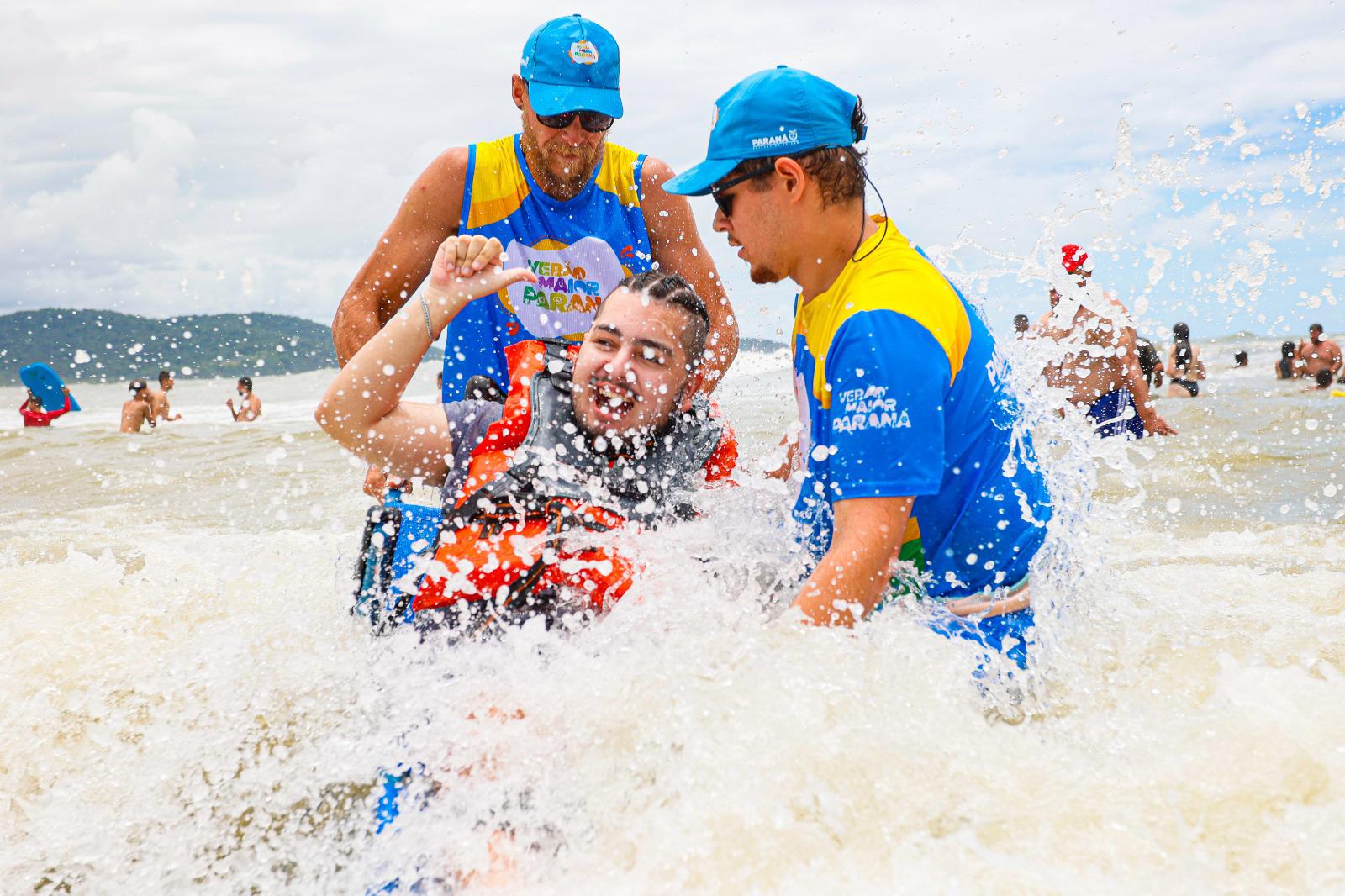 Praia Acessível chega ao Noroeste do Paraná neste verão