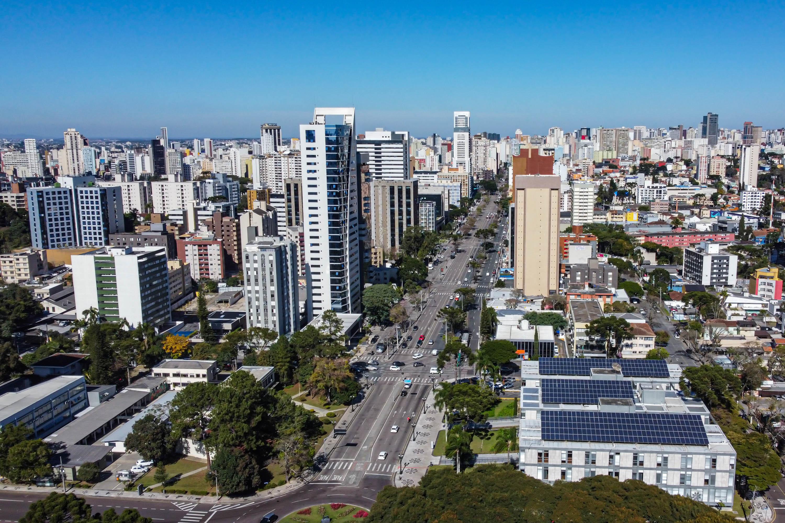 Vista de drone da região central de Curitiba, a cidade com o sétimo PIB do País
Foto: Roberto Dziura Jr./AEN
