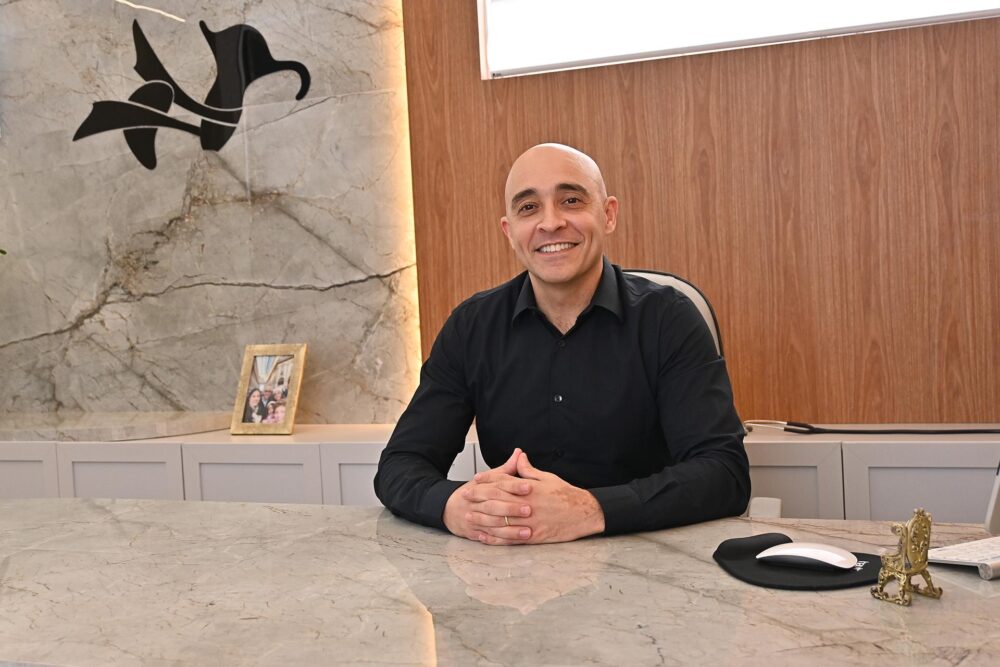 João Paulo Guimarães é médico cirurgião geral e urologista em Paranavaí 
Foto: Ivan Fuquini