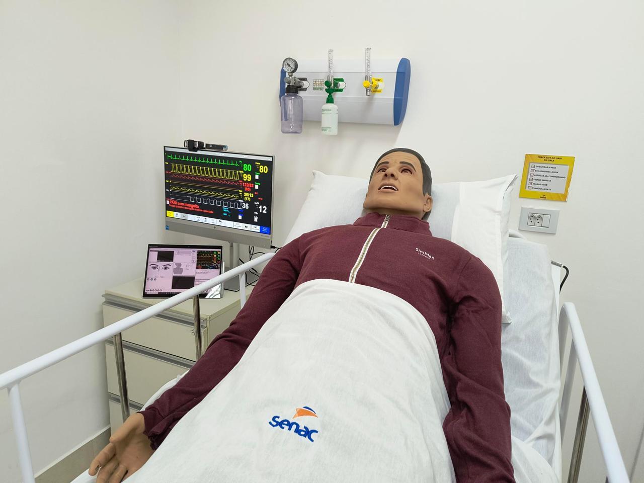 WhatsApp Image 2025-12-11 at 15.38.07 Equipamento de alta fidelidade adquirido pelo Senac Paranavaí para aproximar as aulas práticas das rotinas reais da saúde - Foto: Divulgação Senac