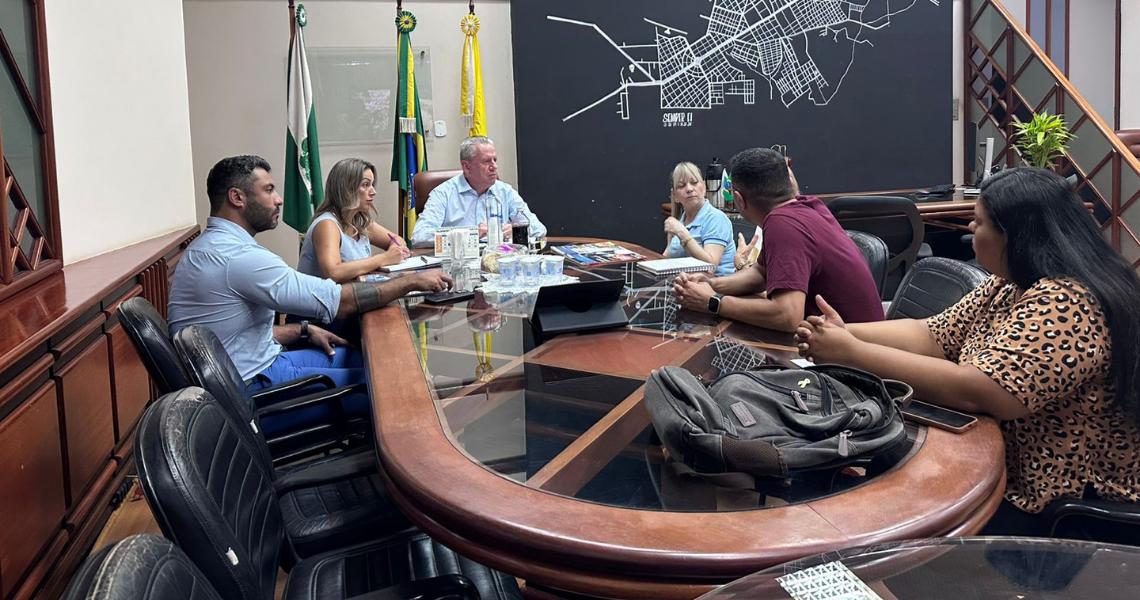 s-mecatronica Realização do evento foi tema de reunião técnica no gabinete do prefeito Mauricio Gehlen
Foto: Prefeitura de Paranavaí