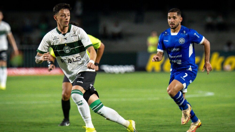Foz do Iguaçu venceu o Coritiba por 3x2 - Foto: JP Pacheco/Coritiba