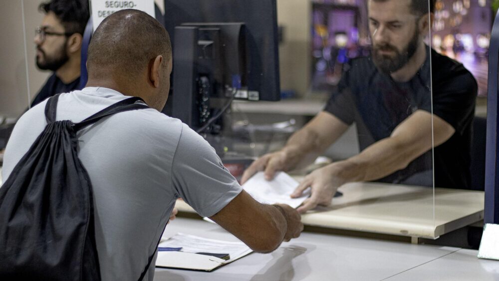 Interessados deverão comparecer ao local com documentos pessoais, RG e CPF, além de currículo impresso - Foto: Prefeitura de Paranavaí