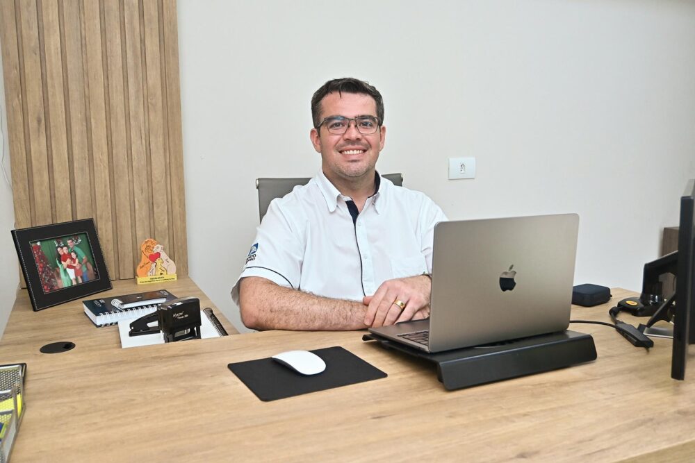 a-jota_T Para João Carlos Simon, o seguro de vida é uma peça fundamental na proteção financeira da família - Foto: Ivan Fuquini