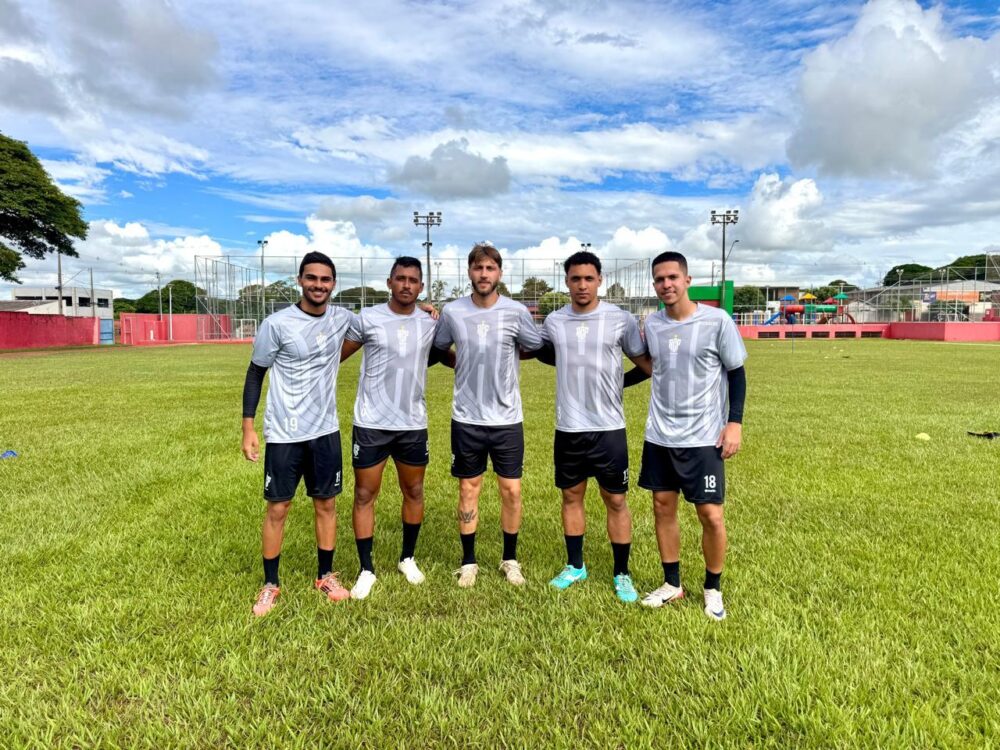 Atletas já estão no clube desde o dia 15 de janeiro 
(Foto: Thamela Quirino)