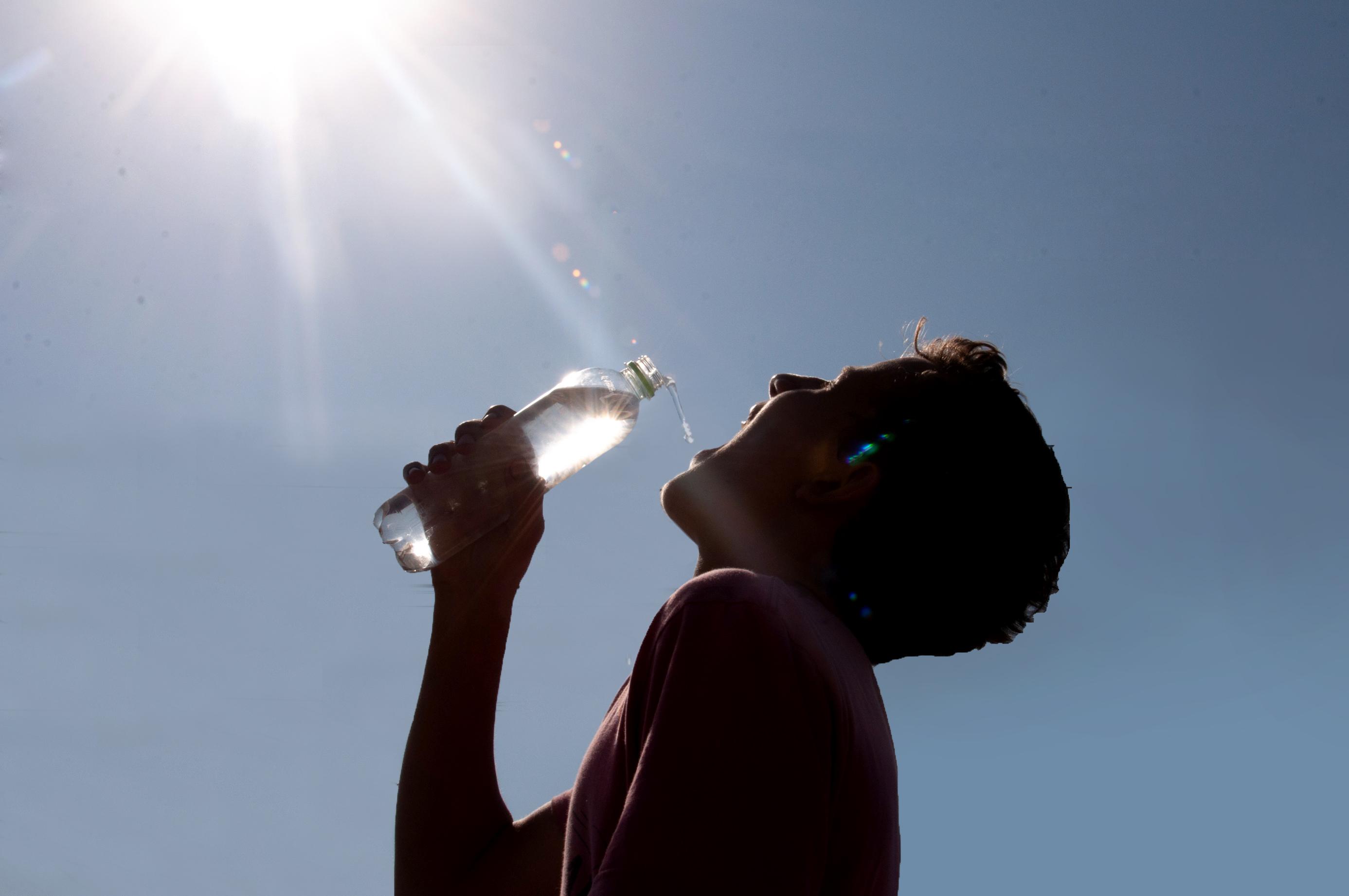Calor (1) A Defesa Civil do Paraná emitiu aviso de calor intenso para o Noroeste - Foto: Ivan Fuquini/Arquivo DN