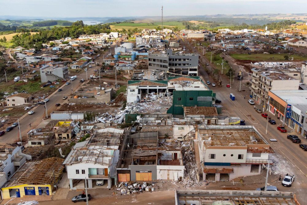 Eventos climáticos têm sido cada vez mais comuns
Foto: Roberto Dziura/Agência Estado