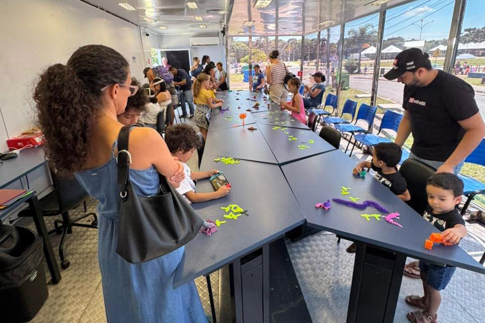 a-carreta2 Vários serviços são oportunizados na iniciativav