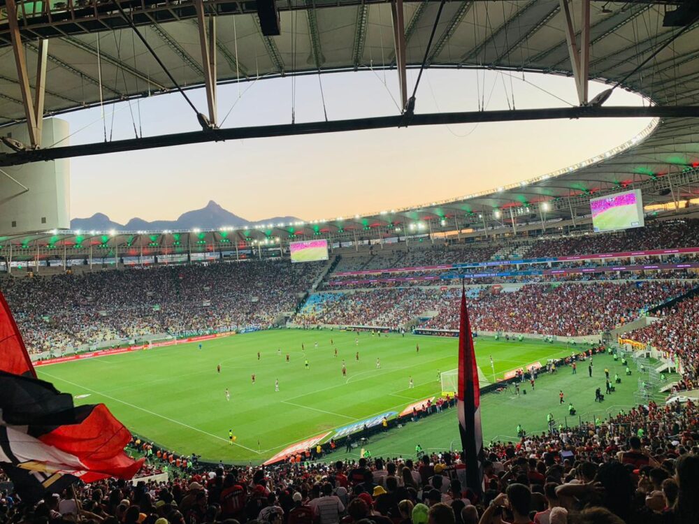 Estádio cheio mostra a relevância do tema
Foto: Franciele Mesquita