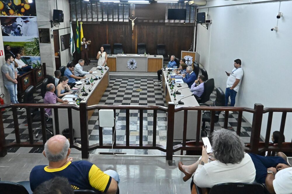 Vereadores e representantes do Executivo explicaram aspectos do projeto nesta sexta-feira
Foto: Ivan Fuquini