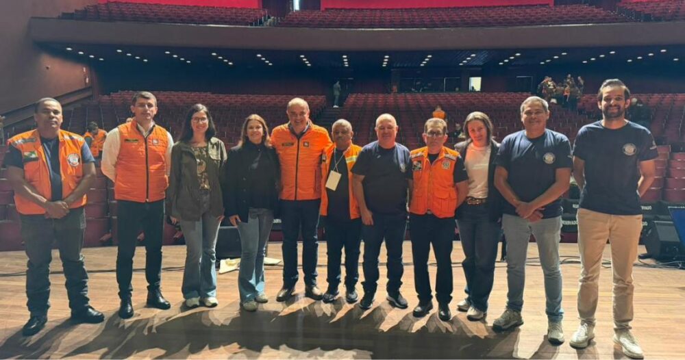 Equipe participa de treinamento na capital