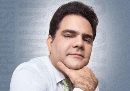 Tiago Nascimento Borges Slavov é doutor em Contabilidade pela USP e Mestre em Contabilidade pela Fecap. É professor do Programa de Mestrado em Ciências Contábeis da Fecap e coordenador do Núcleo de Apoio Fiscal e Contábil (NAF) da Fecap