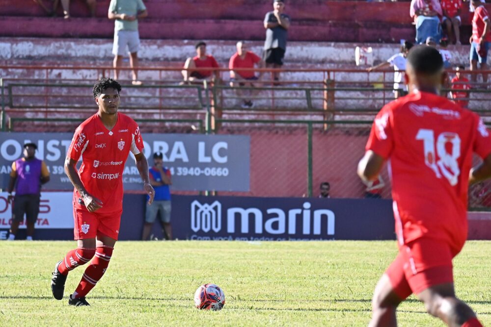 ACP enfrenta Paraná Clube fora de casa (Ivan Fuquini)
