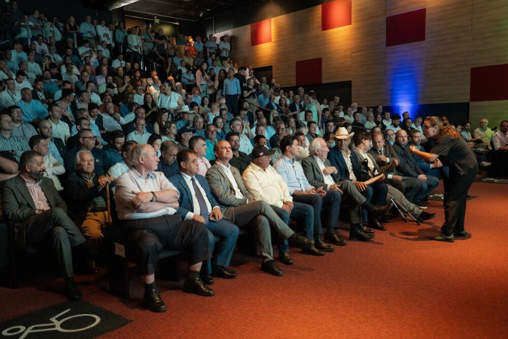 Evento realizado nesta terça-feira em Curitiba
Foto: Arnaldo Neto/AEN