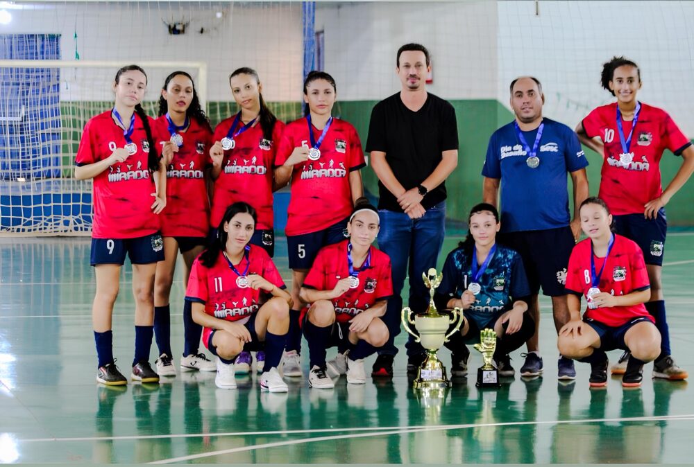 Equipe faz parte de projeto desenvolvido pelo município