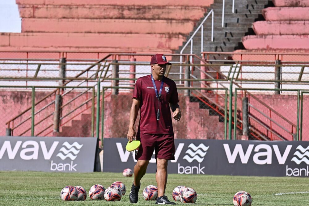 ACP 20-03 Ivan Fuquini (4) Treinador confia na recuperação da equipe
(Foto: Ivan Fuquini)