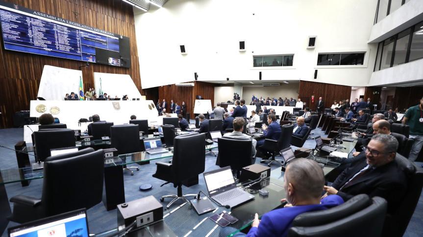 Reunião da Alep nesta terça-feira
FOTO: Orlando Kissner/Alep