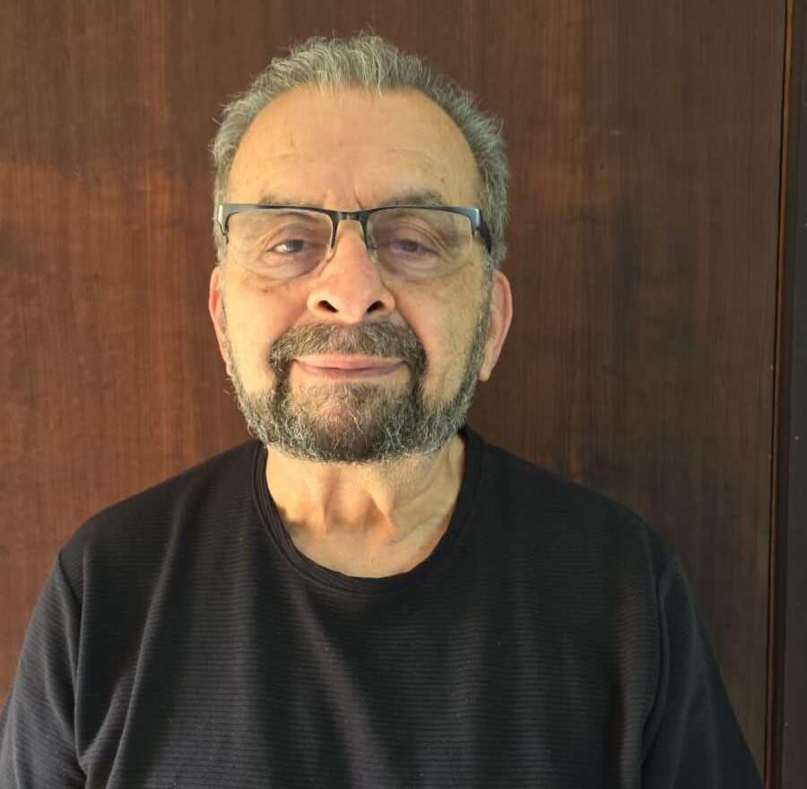 José Rubens de Almeida é CEO da Psiu sem fio, empresa de automação empresarial e fabricante de sistemas de chamada sem fio. Formado na primeira turma de Ciência da Computação da Unicamp (1974) está entre os profissionais em atuação com mais experiência acumulada na área de computação/tecnologia da informação, em São Paulo