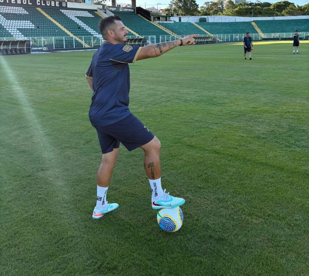 Arielton integra a comissão técnica do (ACP)